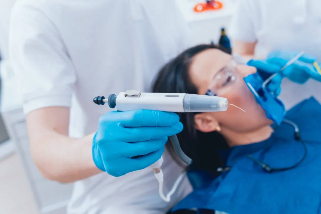 Obturation of root canals during endodontic treatment. Modern technology
